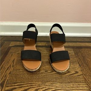 Black Wedged Sandals